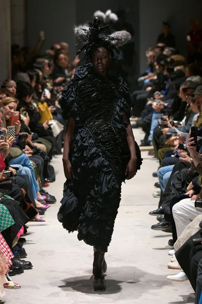 Look 2